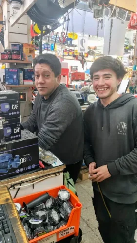 Diego Blanco (otro vendedor 5 estrellas) y Bautista Holgado.